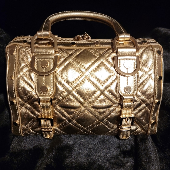 NWT's Versace Vintage EXTREAMLY RARE Authentic Quilted Gold Leather Bag - Picture 3 of 16